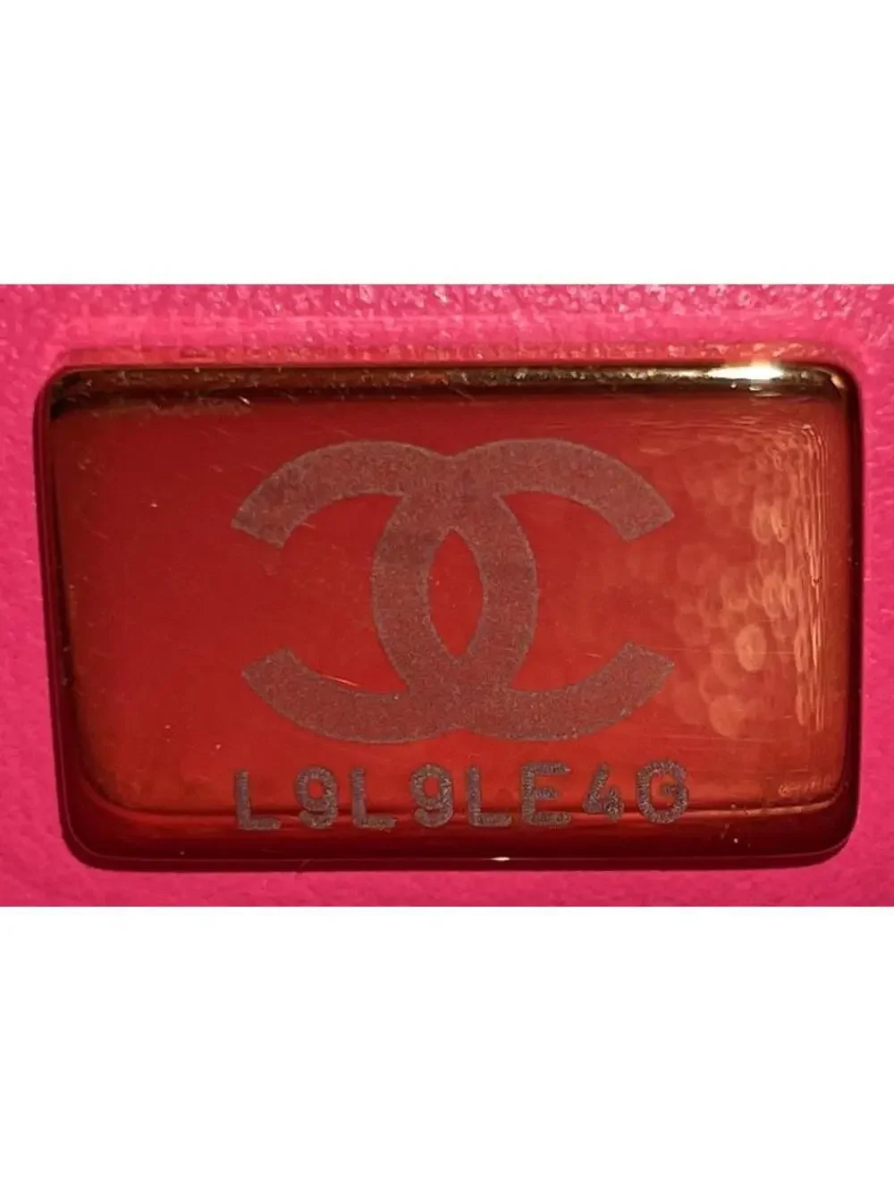 CHANEL elevate your
